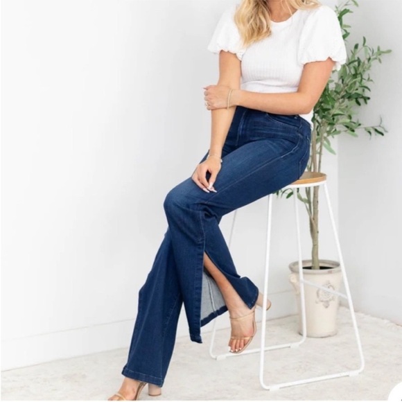 Mother Denim The Hustler Sidewinder Jeans in Tongue & Chic - Picture 3 of 13